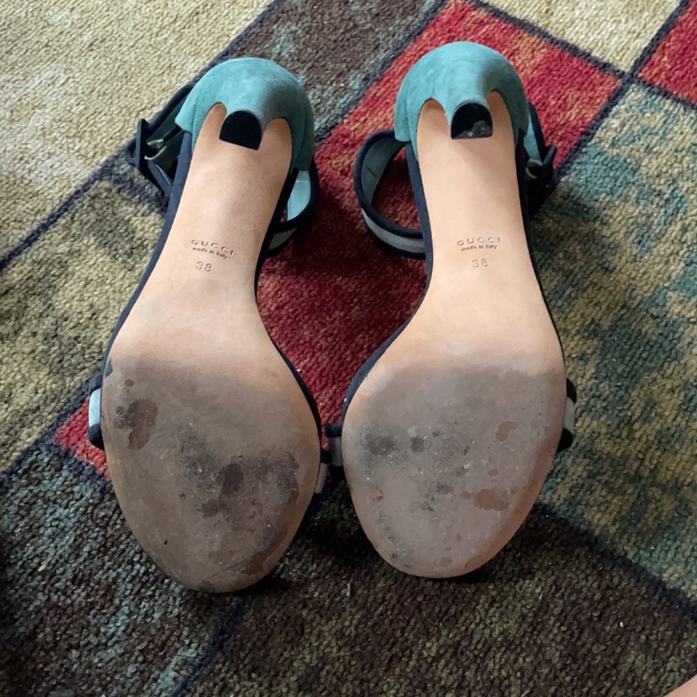 Light blue color blocked suede Gucci sandals - Picture 4 of 7
